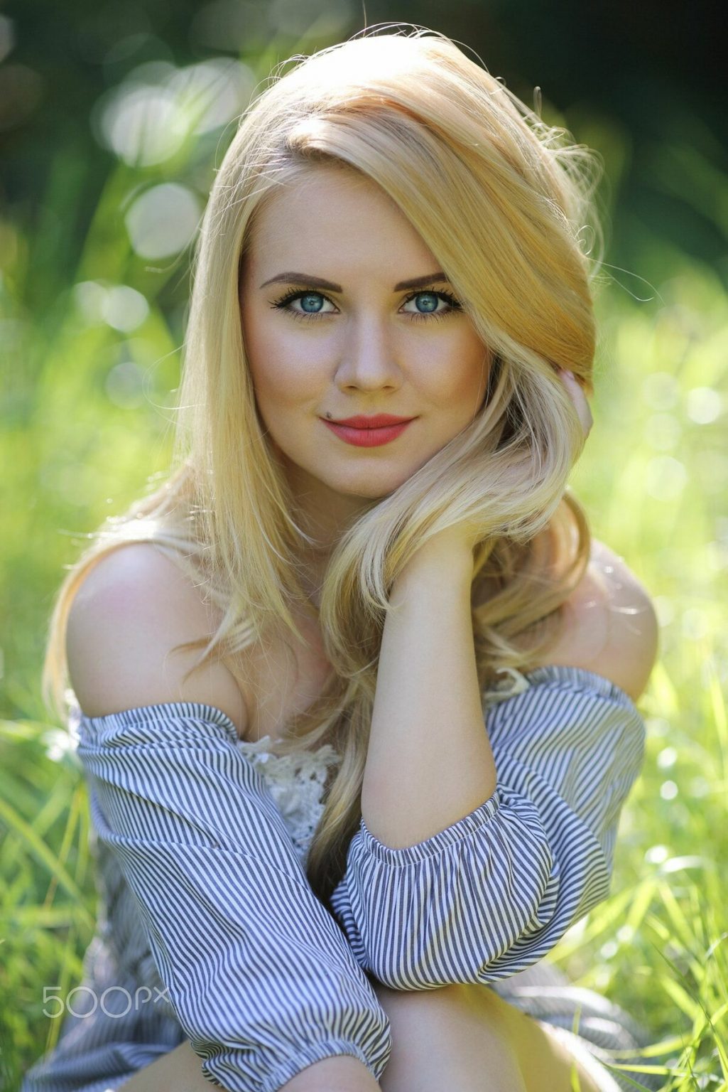 Голубоглазая блондинка фото на аву