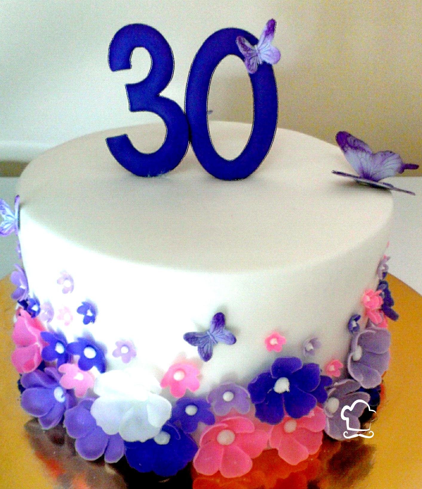Поздравление с днем рождения 30 летием дочери. Красивый торт на день рождения 30 лет. Торт на день рождения 30 лет девушке. Торт 30 лет девушке красивый на день рождения. Украшение торта на юбилей 30 лет девушке.