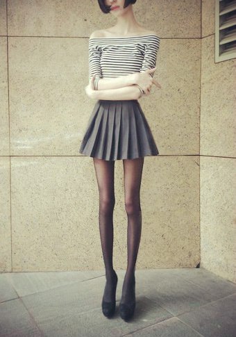 Фотографии девушек с худыми ногами (60 фото) 🌟